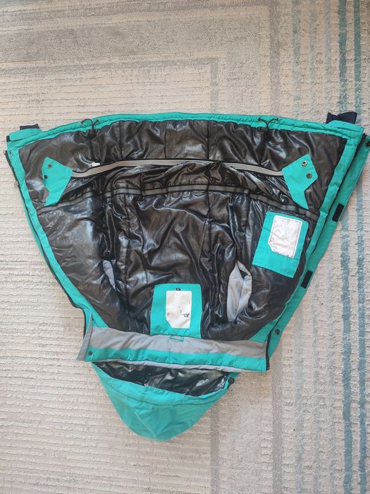 Продам лыжный костюм