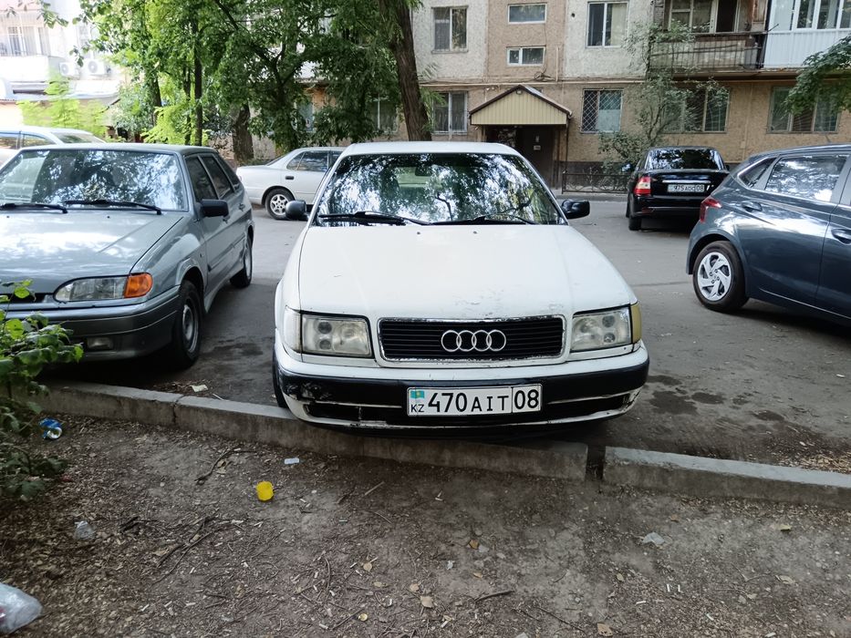 Ауди 100 вариянт бар малга