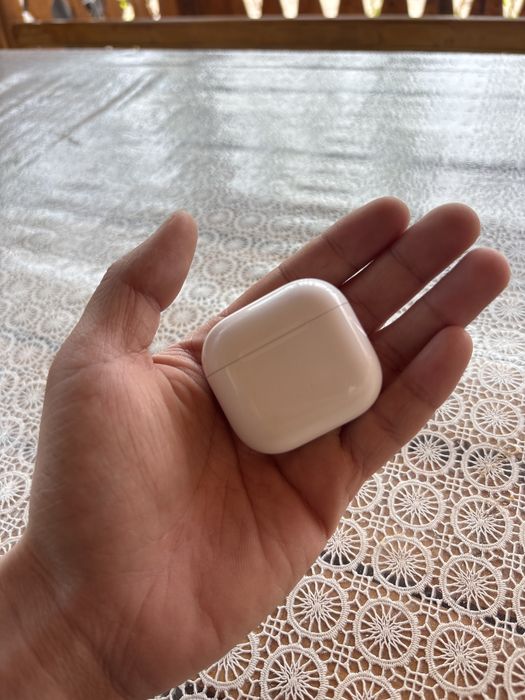 Airpods 4, c гарантией