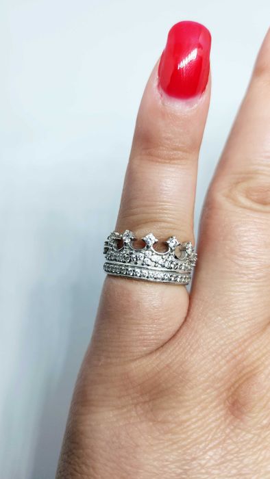 Пръстен тип корона