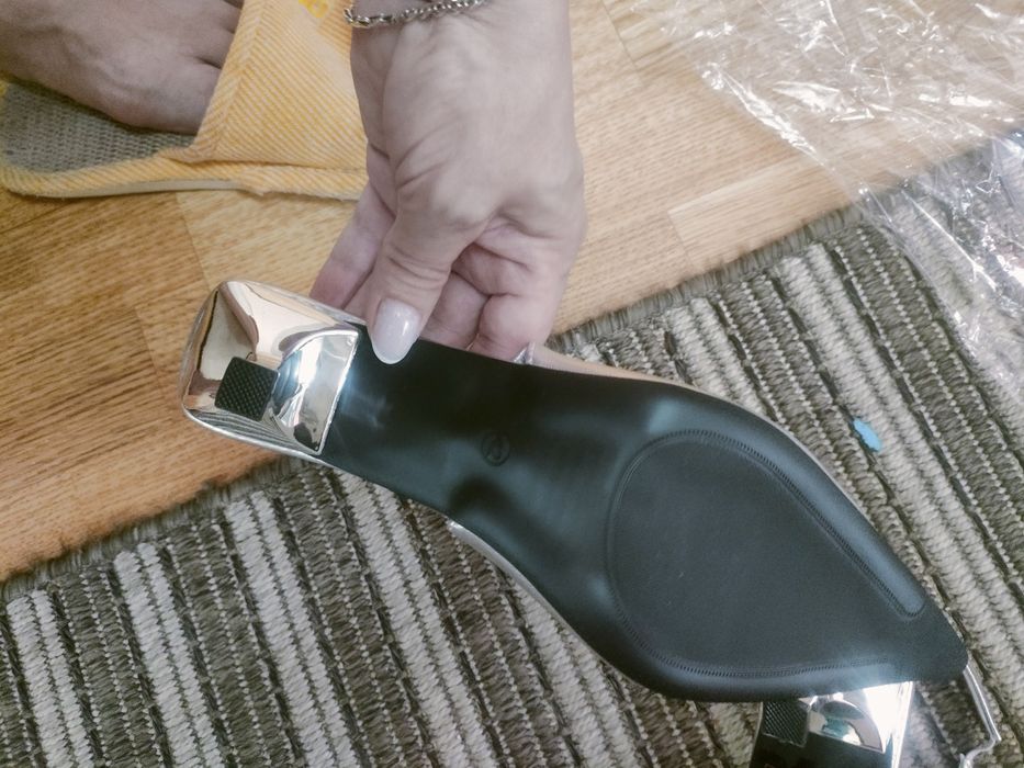 Туфли вечерние серебристые