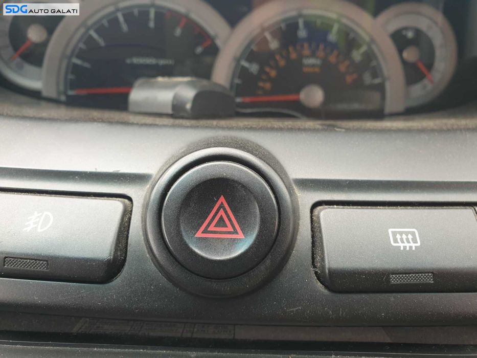 Buton Releu Avarii Avarie SsangYong Rodius 2004 - 2012