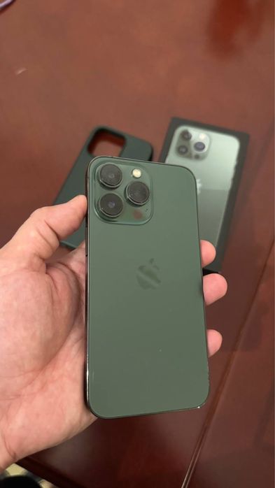 Продам либо обменяю iphone 13 pro 256 gb.