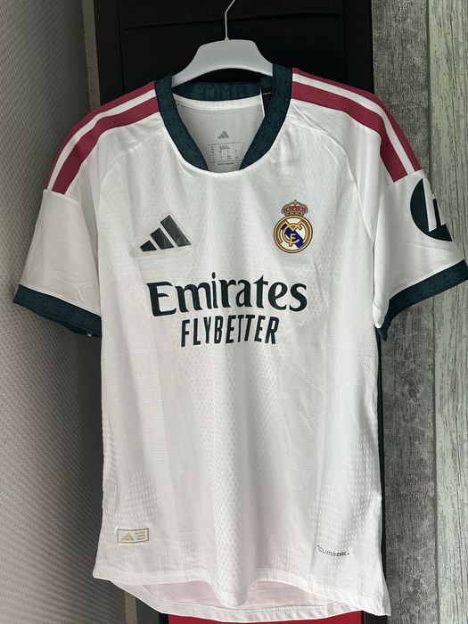 Tricou Real Madrid sezon nou 2026