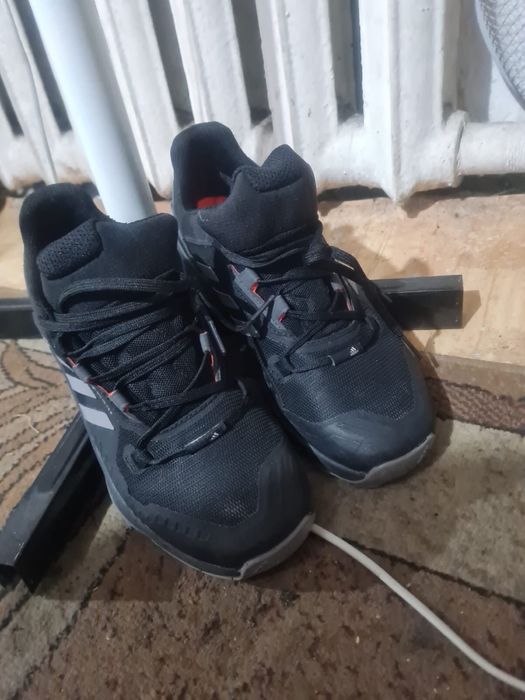 адидас кроссовки