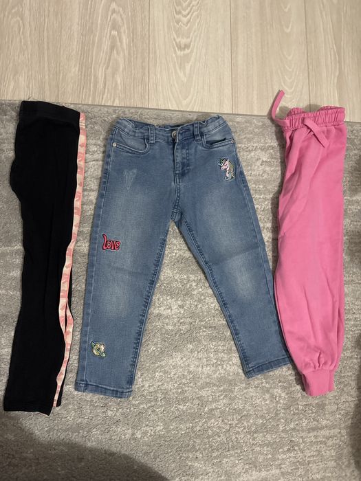 Lot Haine fetita 4-5 ani