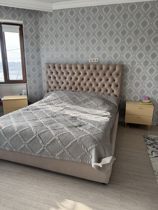 Продам кровать 180-220м