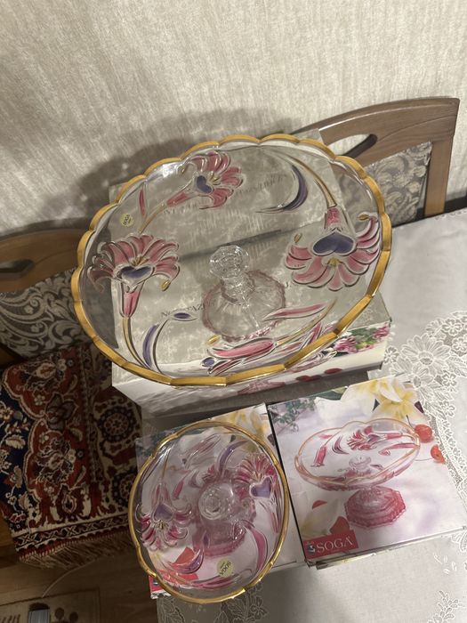 Soga вазы на ножках
