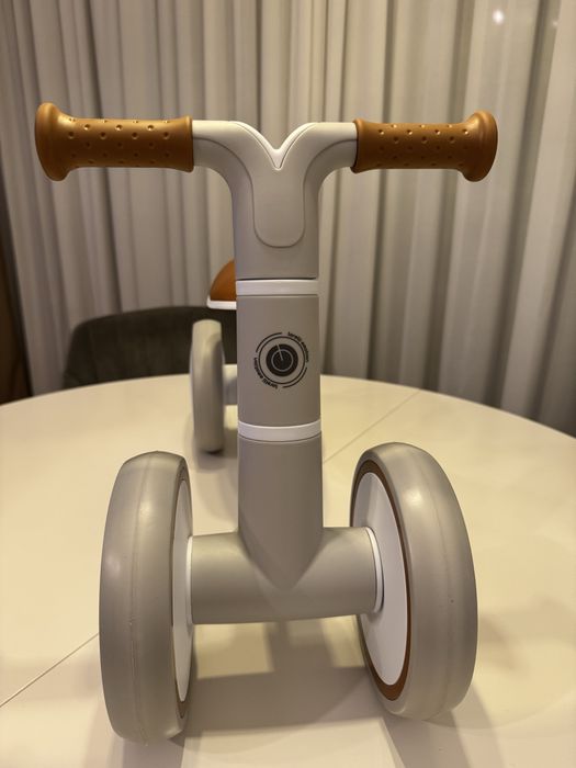 Bicicleta de echilibru Buddy noua 12-36 luni