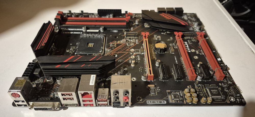 Placa baza MSI X470 Gaming Plus AM4
