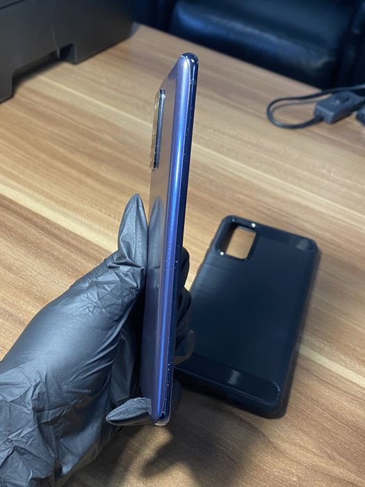 Samsung Galaxy s20 FE• 128 GB • Cloud Navy