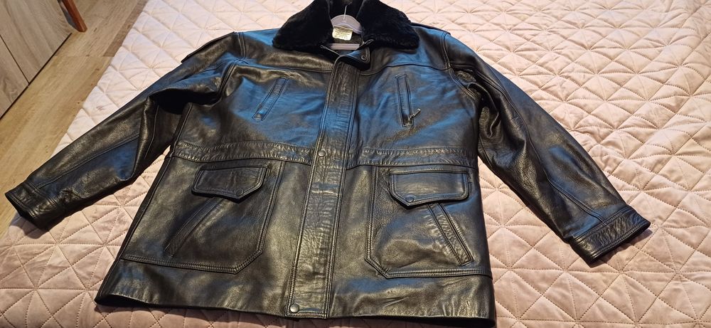 Мъжко кожено черно яке