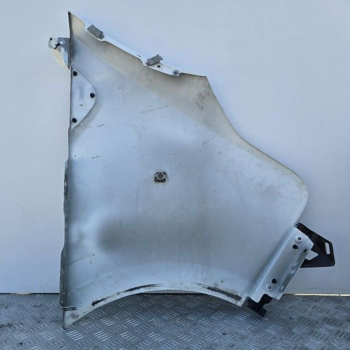 Aripa fata stanga Renault Trafic 3