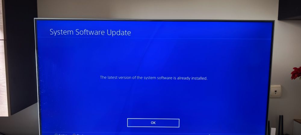 Playstation 4 Slim 2TB + 2 джойстика