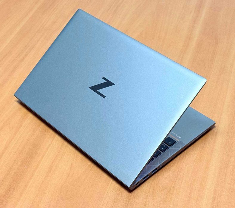 Core i7-1185G7 / 32GB RAM / Quadro T500 - 4GB / 256GB SSD / HP ZbooK Firefly 14 G8 / 14.0" FHD IPS 400nits