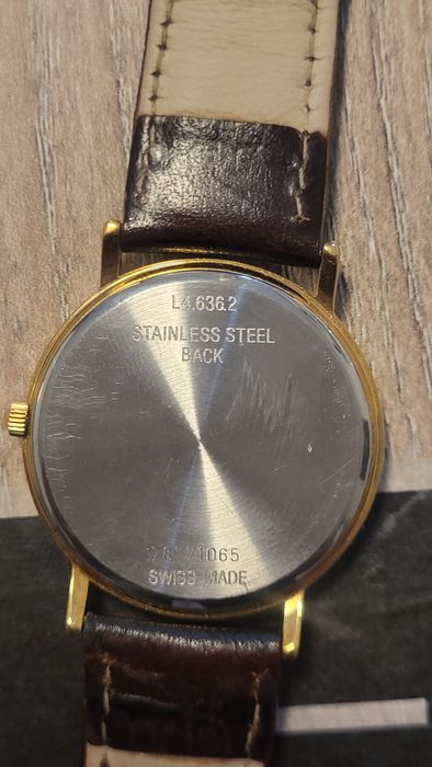 Часовник Longines позлатен корпус