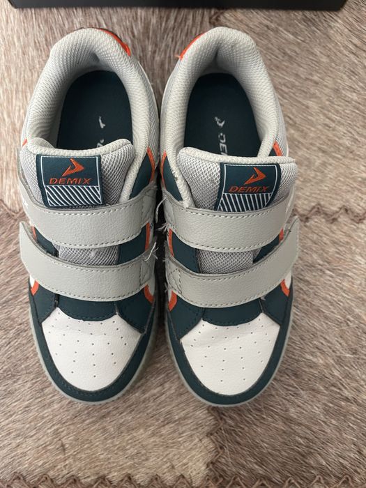 Продается детская обувь