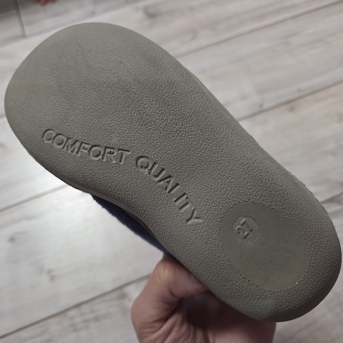 Лот детски пантофи