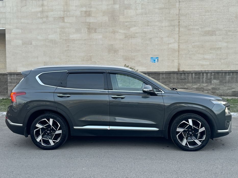 Продаётся Hyungai Santa  Fe самая полная комплектацыя