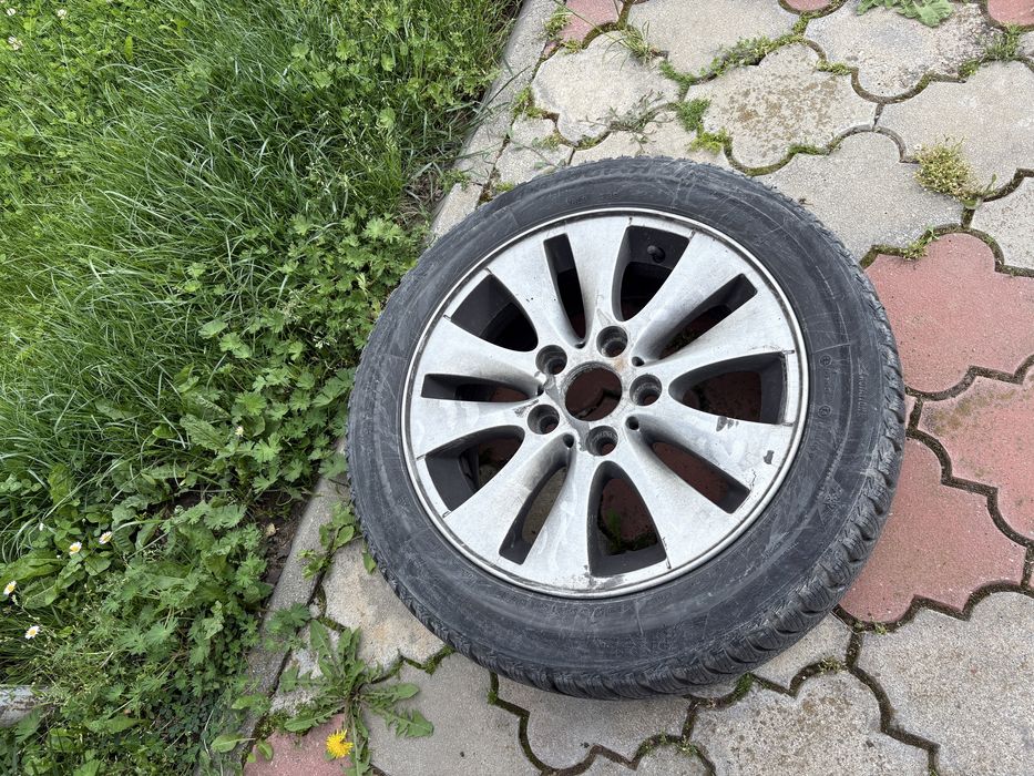 Anvelope de iarna si jante pe 16 originale bmw