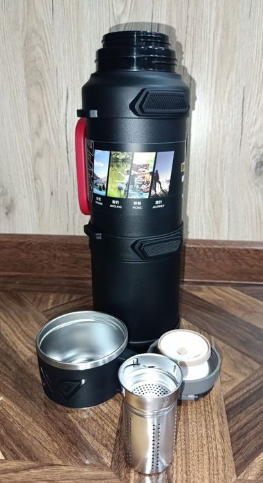 Термос объем 2.5 L