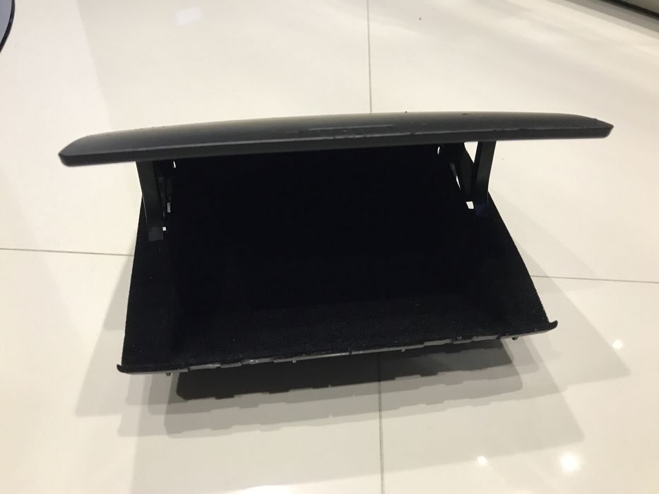 Централна жабка VW Polo 9N3