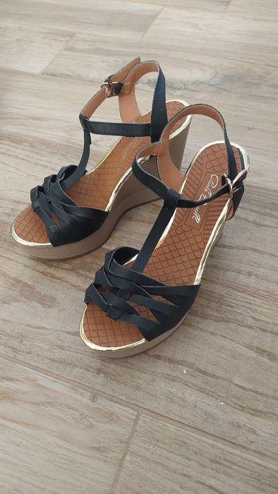Дамски сандали платформа 37 / Обувки с нисък ток 38