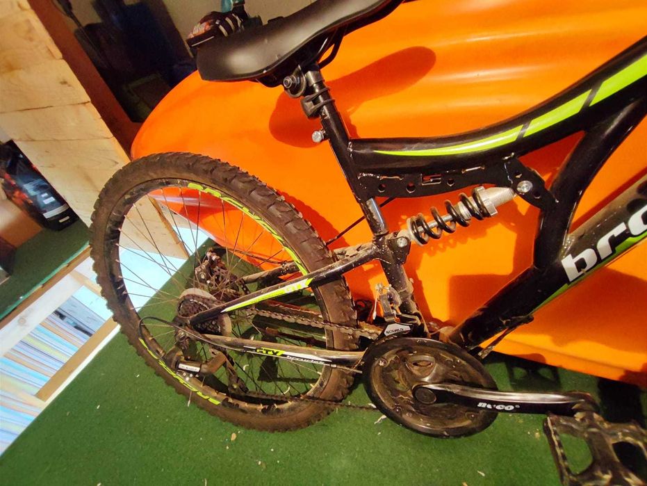 Vând bicicleta mountain bike, full suspension, pliabila