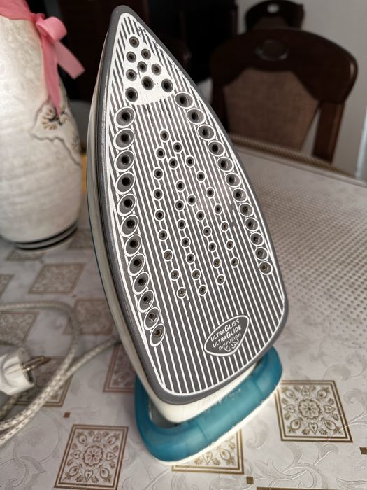 Продам утюг фирмы Tefal