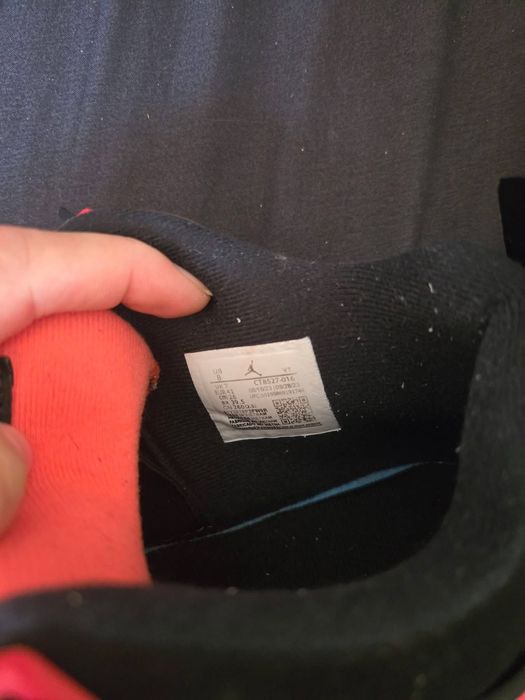 Jordan обувки!!!