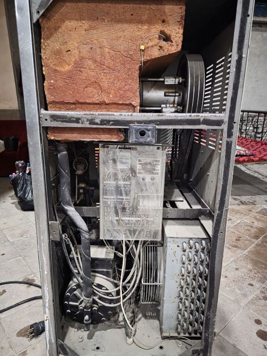 Марожни аппарат сотилади ишлаши зор кимга керак болса телефон килинг ф