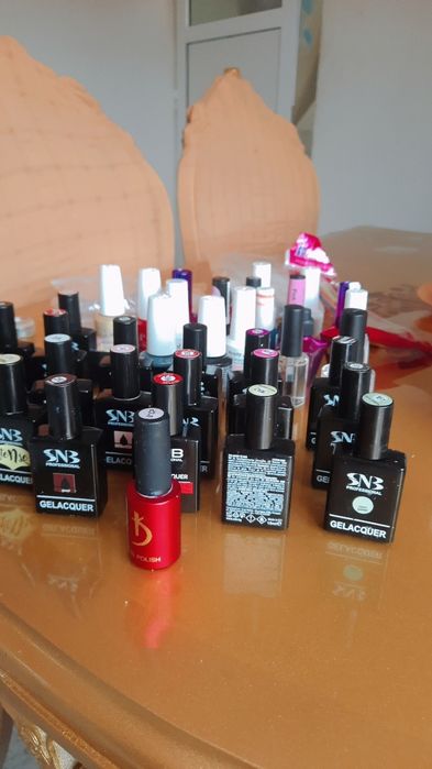 Гелев лакове на изгодна цена