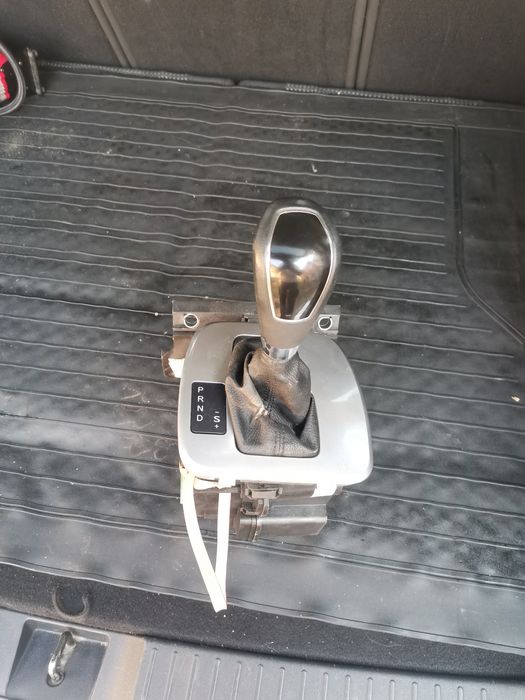 Скоростен лост Ford S-Max автонатик