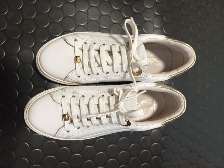 Кецове Ева Лонгория