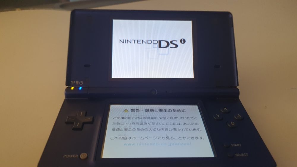 Продам nintendo dsi