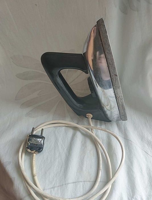 Утюг СССР в отличном состоянии