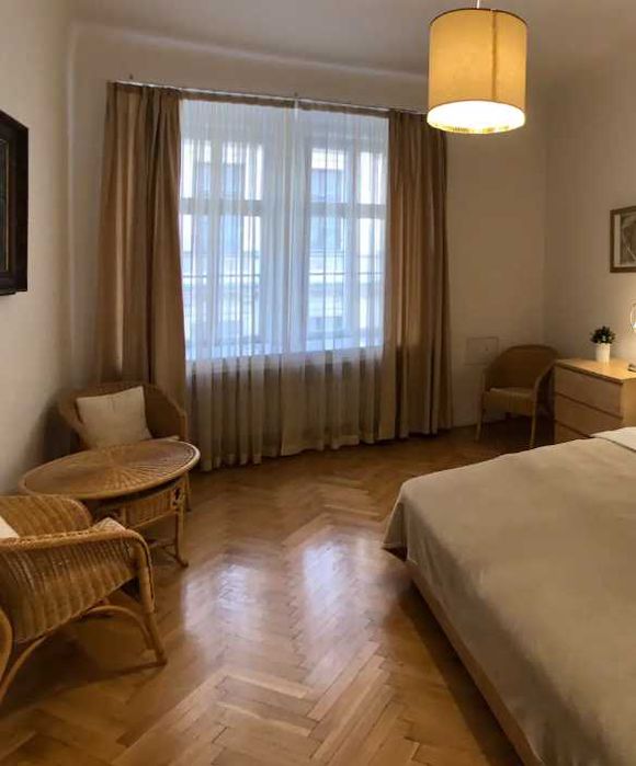 Дава се под наем Двустаен апартамент в Пловдив, Център - 65 кв.м за 331.5 € - Снимка #1