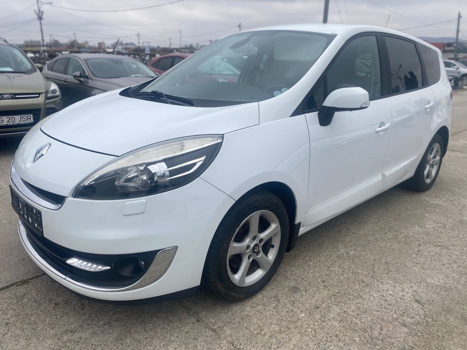 Renault Grand Scenic 2013 cu 7 Locuri