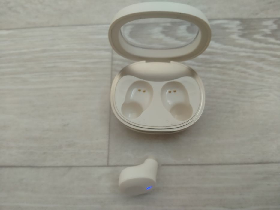 Наушник Hoco EQ3