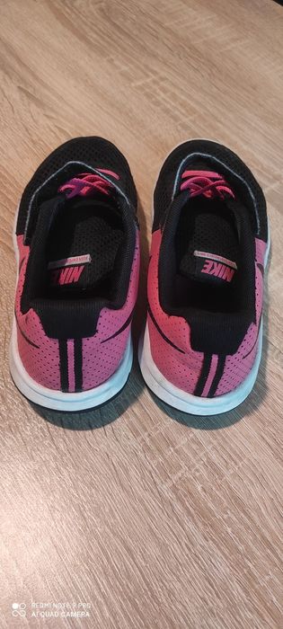 Детски кецове и маратонки NIKE