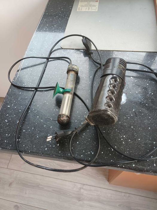 ACVARIU PESTI SI ACCESORII