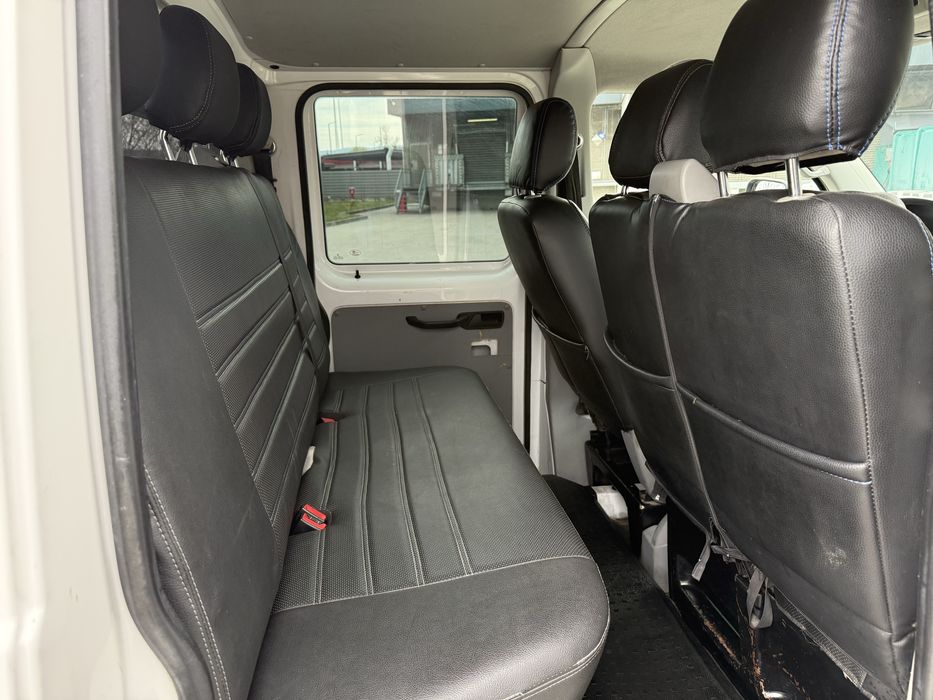 VW Transporter Doka t5 2.0 Tdi 102 Cp Euro 5 cu 6 locuri si Bena