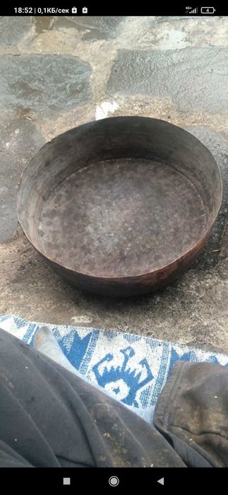 Продавам Бакърена тава изработка на нови съдове прочети описанието