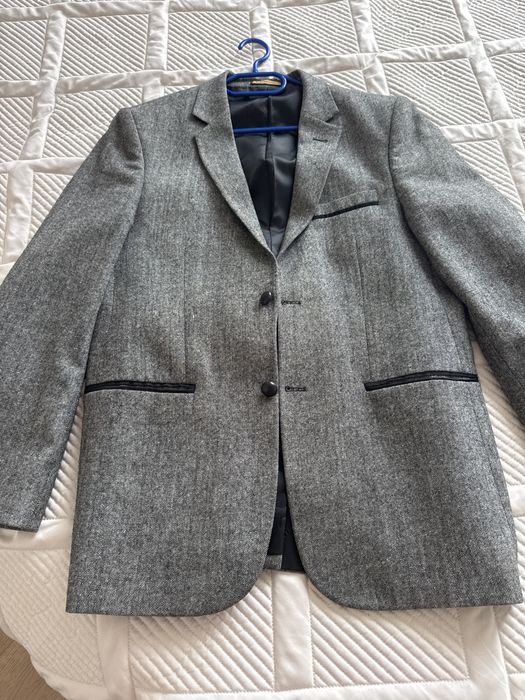 Продам пиджак универсальный для брюк и джинсов