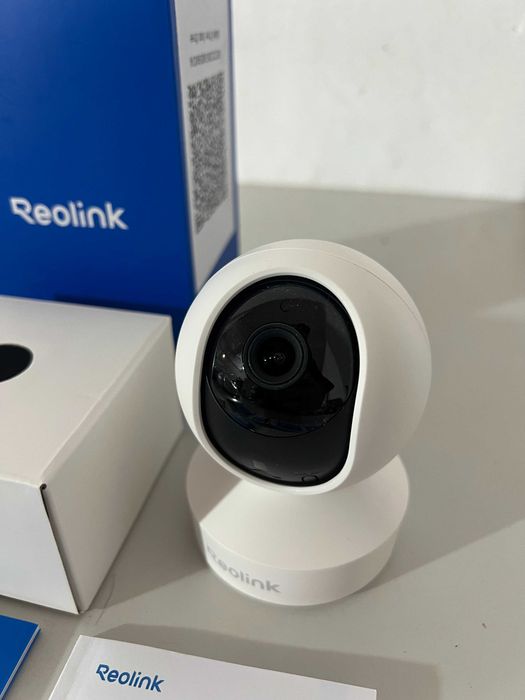 Reolink E1 4MP 2K - Camera de supraveghere WiFi interior, 360 grade, Auto-Tracking