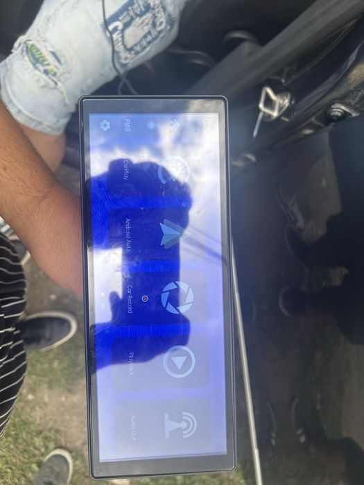 Vand carplay auto , camera ,radio,navigatie