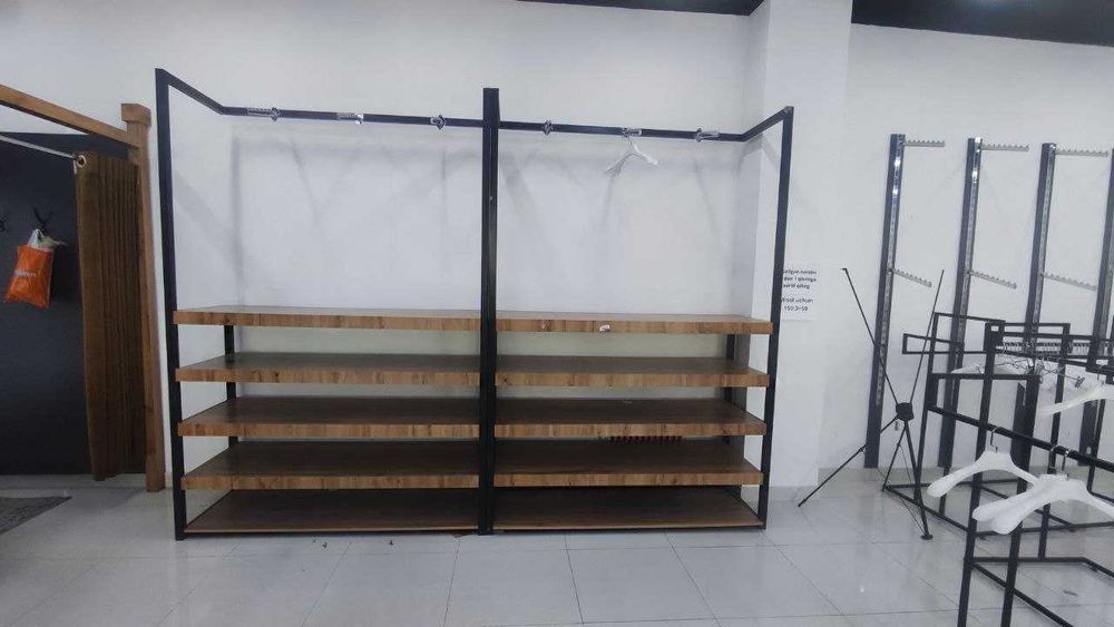 Stelaj kiyim do'koni uchun