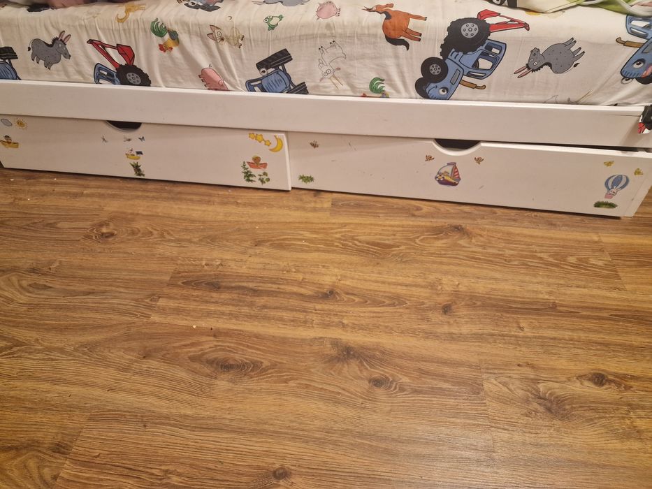 Прикроватные ящики