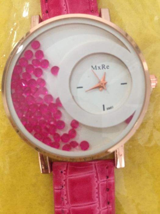 Часы наручные женские