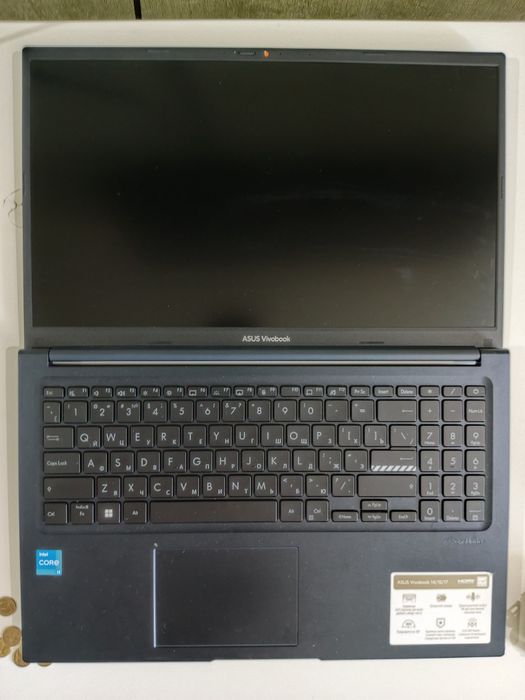 Ноутбук Asus Vivobook.